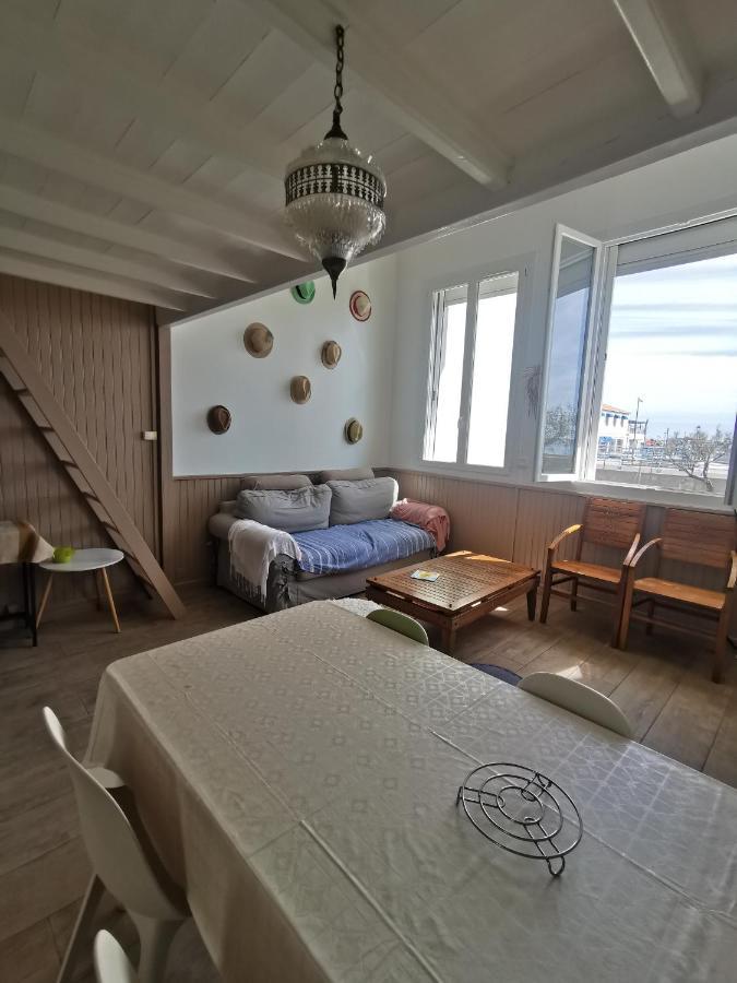 Spacieux Front De Apartment Saintes-Maries-de-la-Mer
